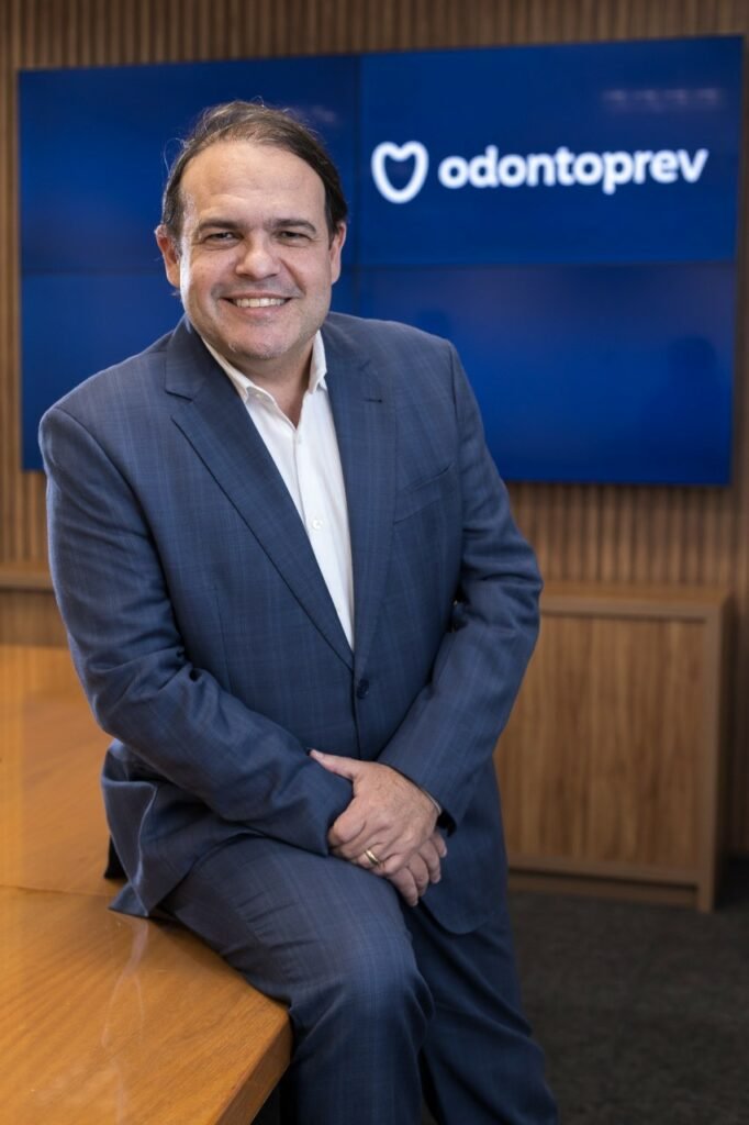 Marcos Viveiros, Diretor de Atendimento, Produtos e Novos Negócios na Odontoprev