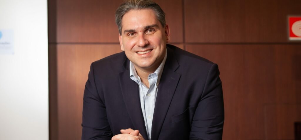 Diretor de Vendas de Seguros da Omint, José Luiz Florippes.