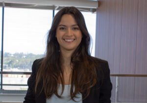 Isabel Matta, integrante do time de Relacionamento Corretores na Maxpar