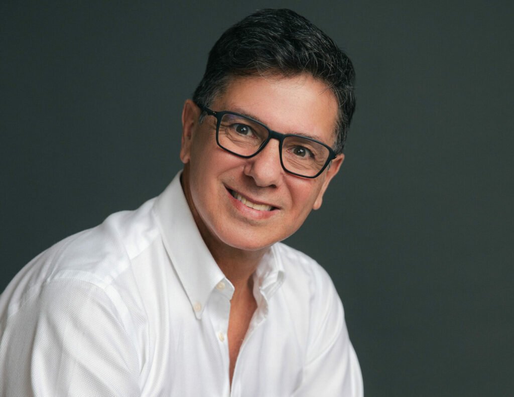 (*) J. R. Caporal - fundador e CEO das empresas Auto Avaliar, Carflip e MegaDealer