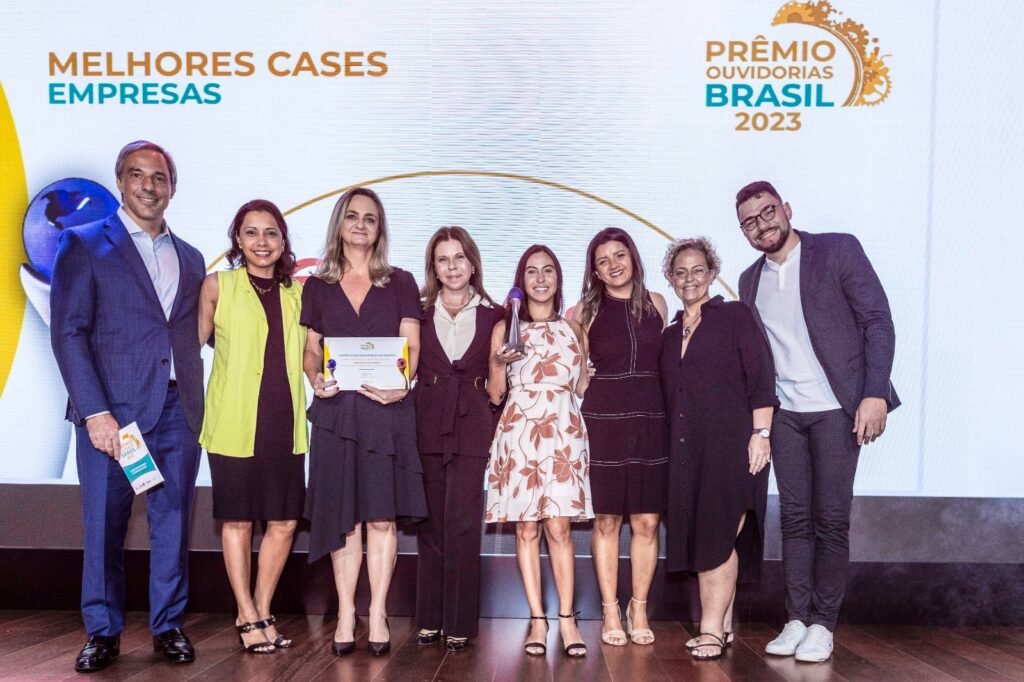 Time do Grupo Bradesco Seguros no Prêmio Ouvidorias Brasil 2024