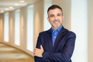 Leonardo Freitas, Diretor Comercial
