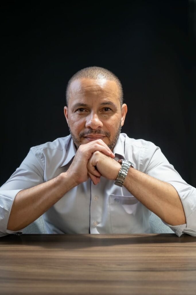 Rogério Gonçalves - Instagram: @rogergoncalves.coach