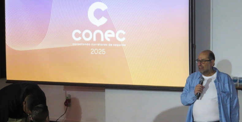 Boris na apresentação do Conec 2025 - Sincor-SP