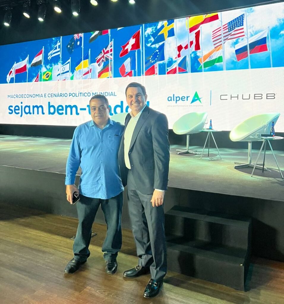 Ivanildo Sousa, diretor da Agência Seg News e Marcos Couto, CEO da Alper Seguros