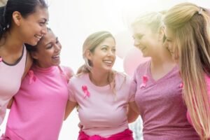 Campanha "Uma mamografia, muitas vidas" oferece exames a mulheres em situação de vulnerabilidade social durante o Outubro Rosa