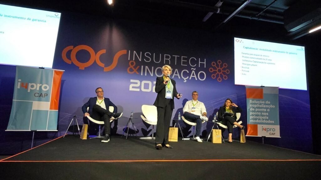 Cristina Caldeira, no painel "Inovação na Capitalização"