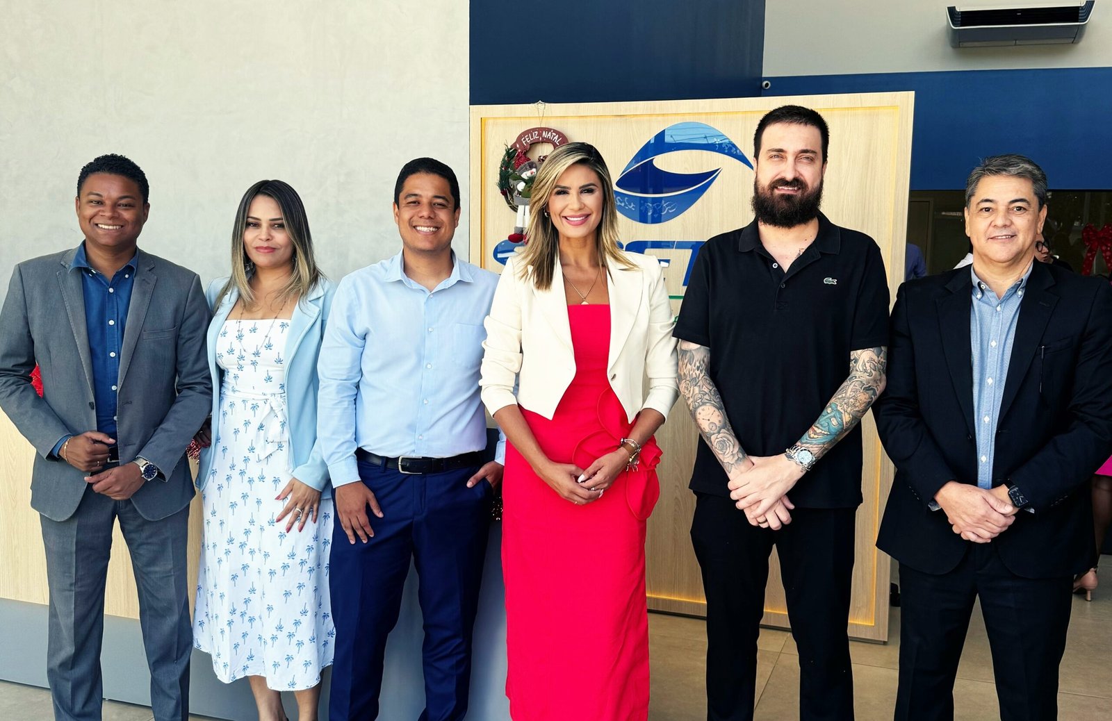 Comercial da Simetria Brasil), Cristiane Afonso (coordenadora da Assessoria Affiance), Weslley Correa (coordenador geral da Simetria), Fabiana Cardoso (diretora Comercial da Affiance), João de Figueiredo (CEO da operadora Plamedh) e Edmilson Mota (gestor Comercial da Simetria)