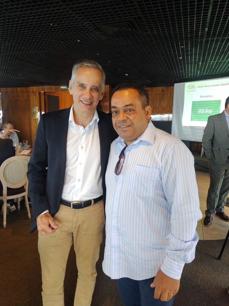 Anderson Mundim, novo presidente do CVG-SP e Ivanildo Sousa, CEO da Agência Seg News