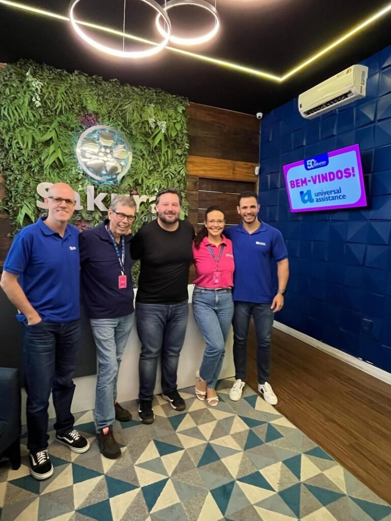 Fabrizio, Gilberto e Stefano da Universal Assistance e Cassio e Sandi da Sakura