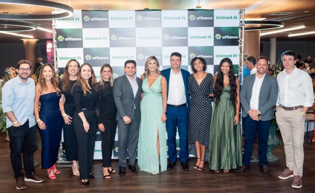 Executivos da Affiance e Unimed-BH celebram lançamento com parceiros de negócios