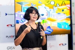 Foto por Ayumi Yamamoto : Rose Oliveira, diretora da ABA, no jantar em comemoração aos 30 anos da instituição.