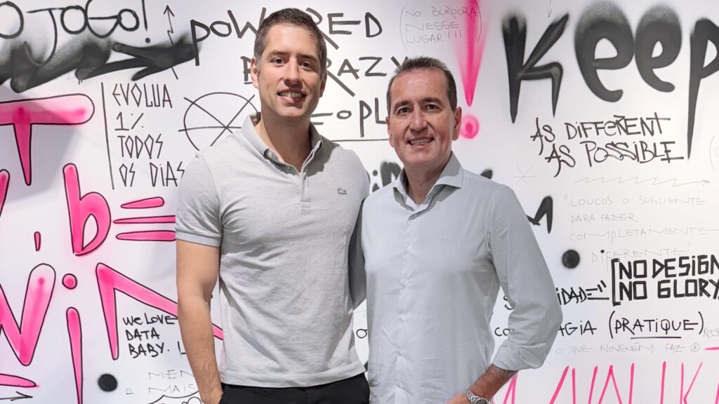 Foto: Carlos Alberto Souza Barros fundador, Co-CEO da Darwin, e Geniomar Pereira, novo diretor comercial da seguradora