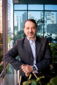 Alexandre Campos, Vice-Presidente de RH, Jurídico, Compliance e ASG da AXA no Brasil